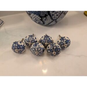 Set of 6 Blue and White Ceramic Floral Drawer Pulls Cabinet Knobs Chinoiserie